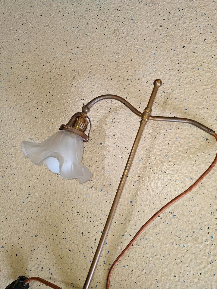 Tischlampe messing vintage Lilli pad in Mutlangen