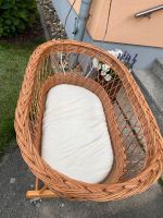 Stubenwagen Baby Korb mit Rollen Holz Rattan Babybett Nest Sachsen - Pirna Vorschau