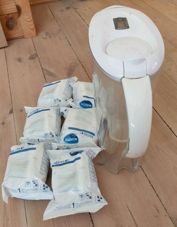 6 neue Brita Maxtra Filter Kartuschen mit Tischwasserfilter in Michendorf