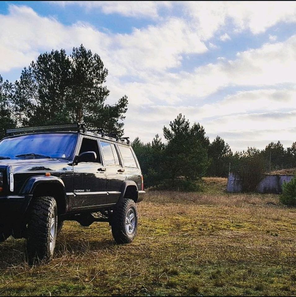 Jeep cherokee xj 4.0 in Velten