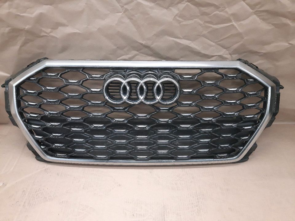 Kühlergrill Audi Q3 Bj 21 Tn:83F853651B in Saarbrücken