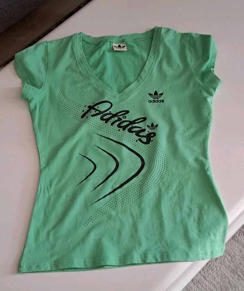 Adidas Sport Fitness Top Shirt V Neck grün 38 40 in Weidenbach