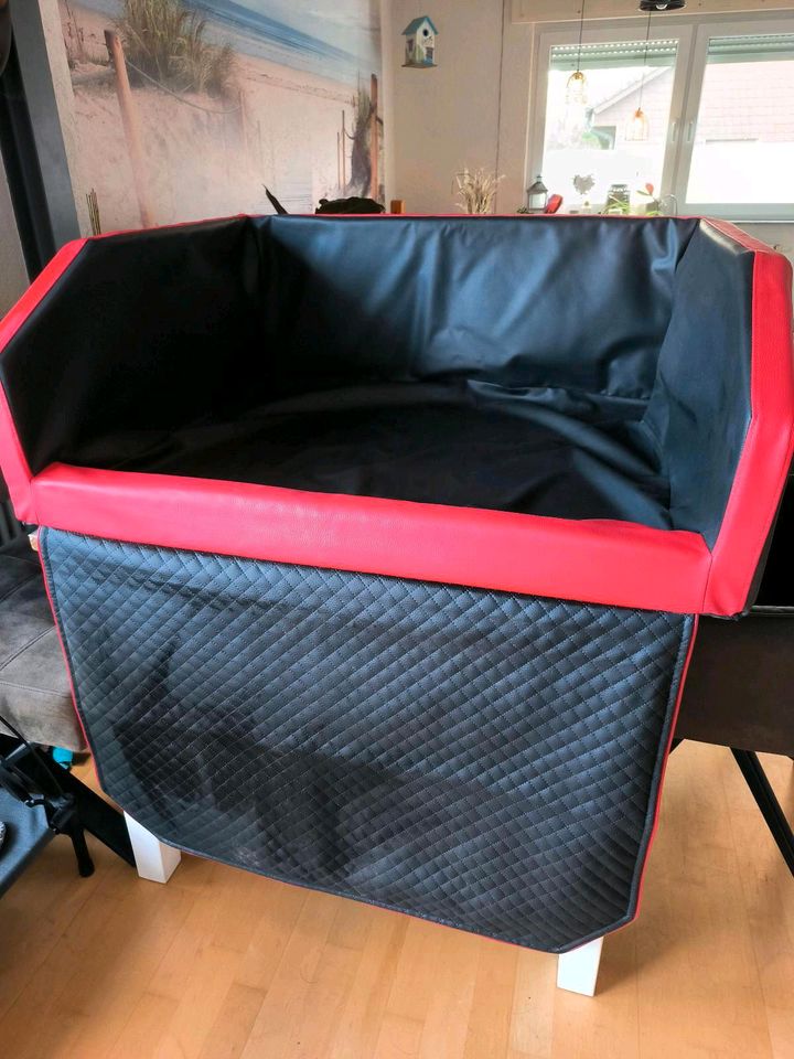 Bettex Auto Hundebett 100x80cm schwarz / rot in Bietigheim