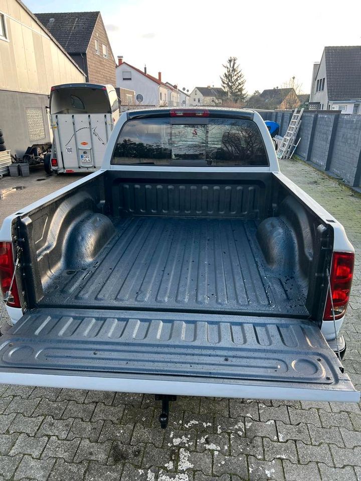 Dodge Ram 4,7l V8 in Erfurt