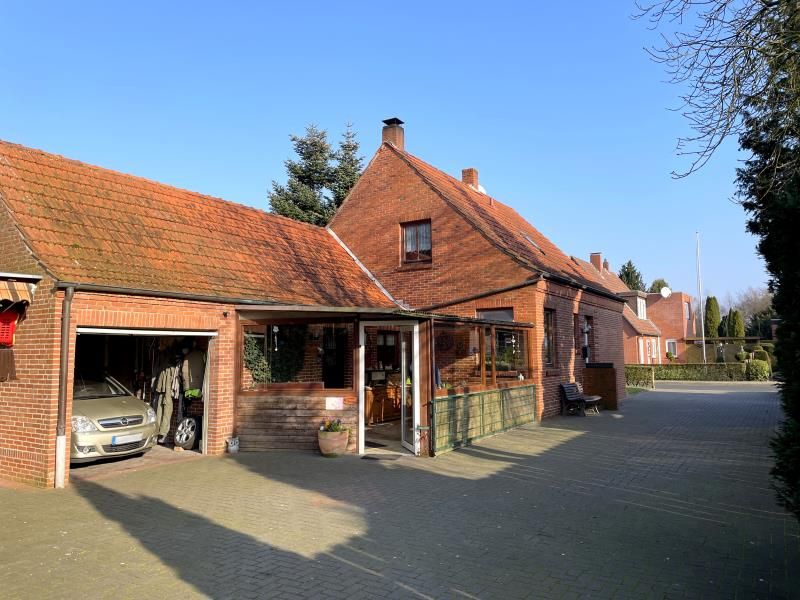 Vermietetes Einfamilienhaus mit Garage in Papenburg-Untenende, www.deWeerdt.de in Papenburg