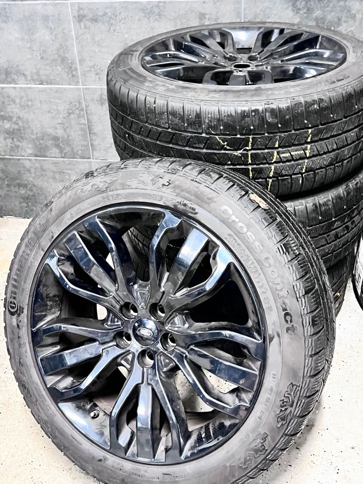 Range Rover Felgen 21 Zoll Winterreifen 275/45R21  Reifen in Wülfrath