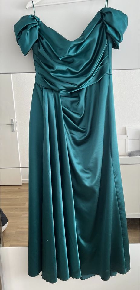 Abendkleid in Grün in Berlin