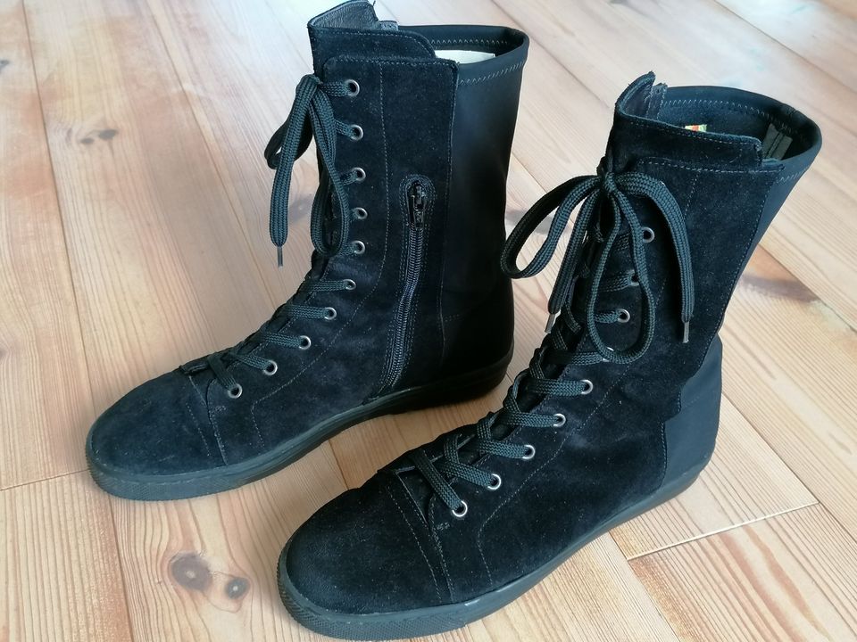 Maripé italienische Damen Stiefel schwarz Wildleder 41 sehr gut in  Thüringen - Jena | eBay Kleinanzeigen ist jetzt Kleinanzeigen