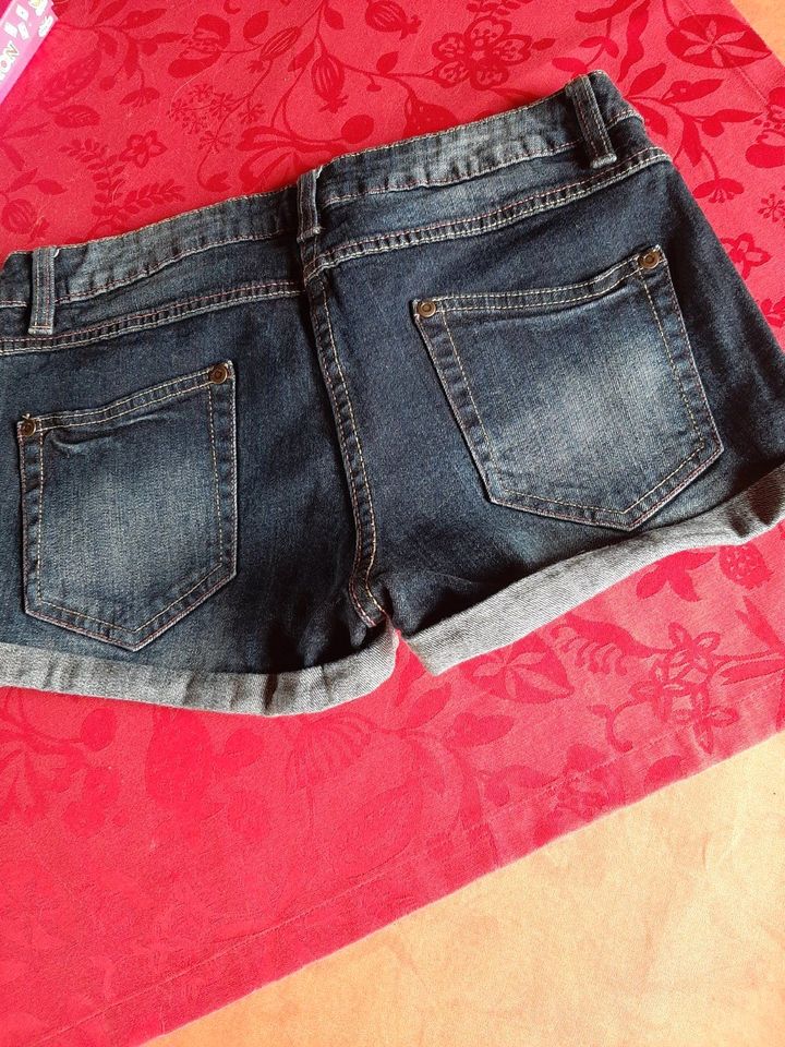 Jeans Shorts Blue Motion Low waist Größe 36 neuwertig Top!!! in Großenseebach