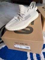 Yeezy 350 V2 „Bone“ Berlin - Tempelhof Vorschau