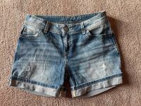 Hallhuber Shorts Jeansshorts blau Größe 36 München - Ramersdorf-Perlach Vorschau