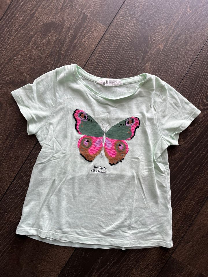 H&M | Mädchen | Shirt | Tshirt | Gr. 110/116 in Bokensdorf