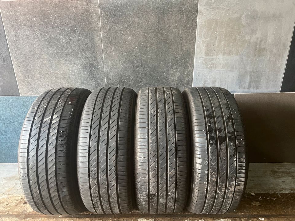 Michelin Sommerreifen 235 55 R18 100V in Euskirchen