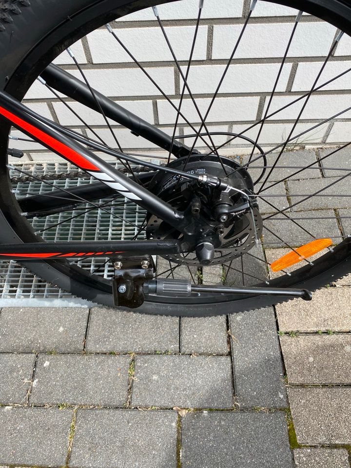 E Bike 26 Zoll Mountainbike wie neu in Dortmund