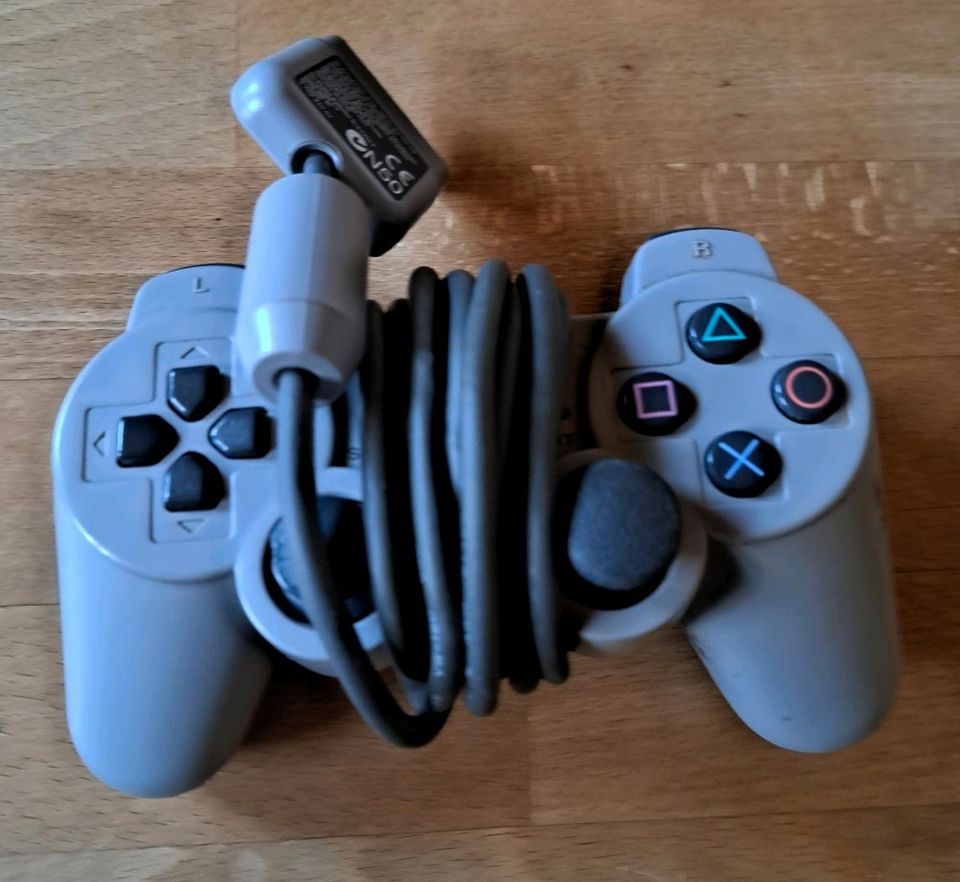 Playstation 2 Controller und Zubehör in Hanau