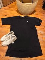 Kleid Adidas Gr. M Baden-Württemberg - Ulm Vorschau
