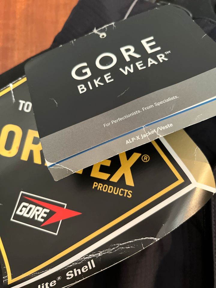 GORE BIKE WEAR, Fahrrad Jacke in Düsseldorf