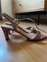 Pumps von Unisa Nordrhein-Westfalen - Ratingen Vorschau