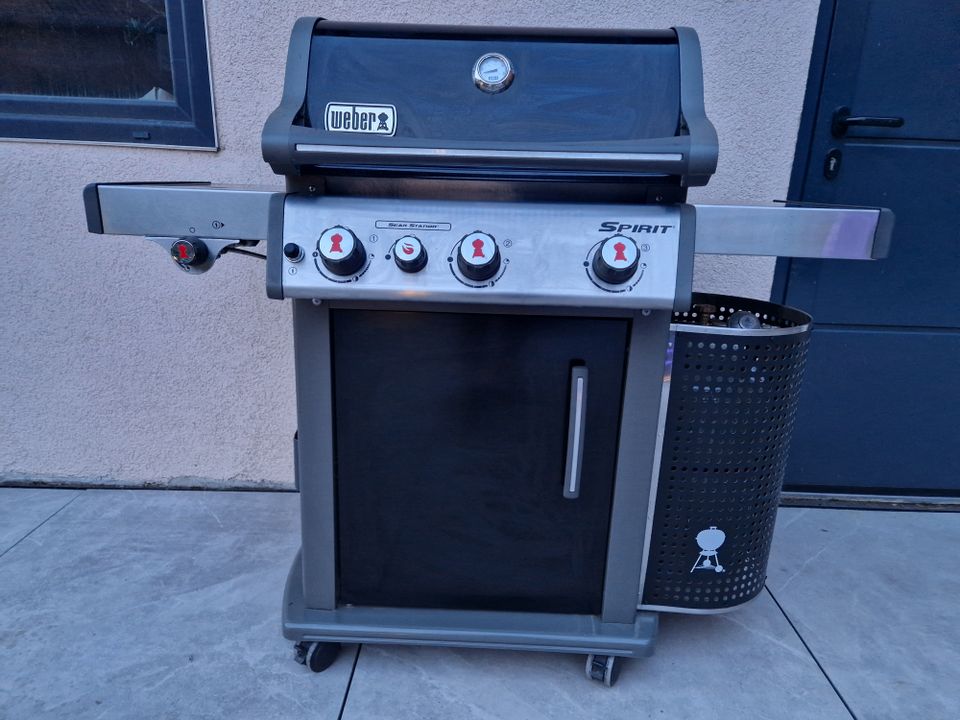 Weber Gasgrill Spirit E-330 Premium inkl. Drehspieß NEU + Zubehör in Barsinghausen