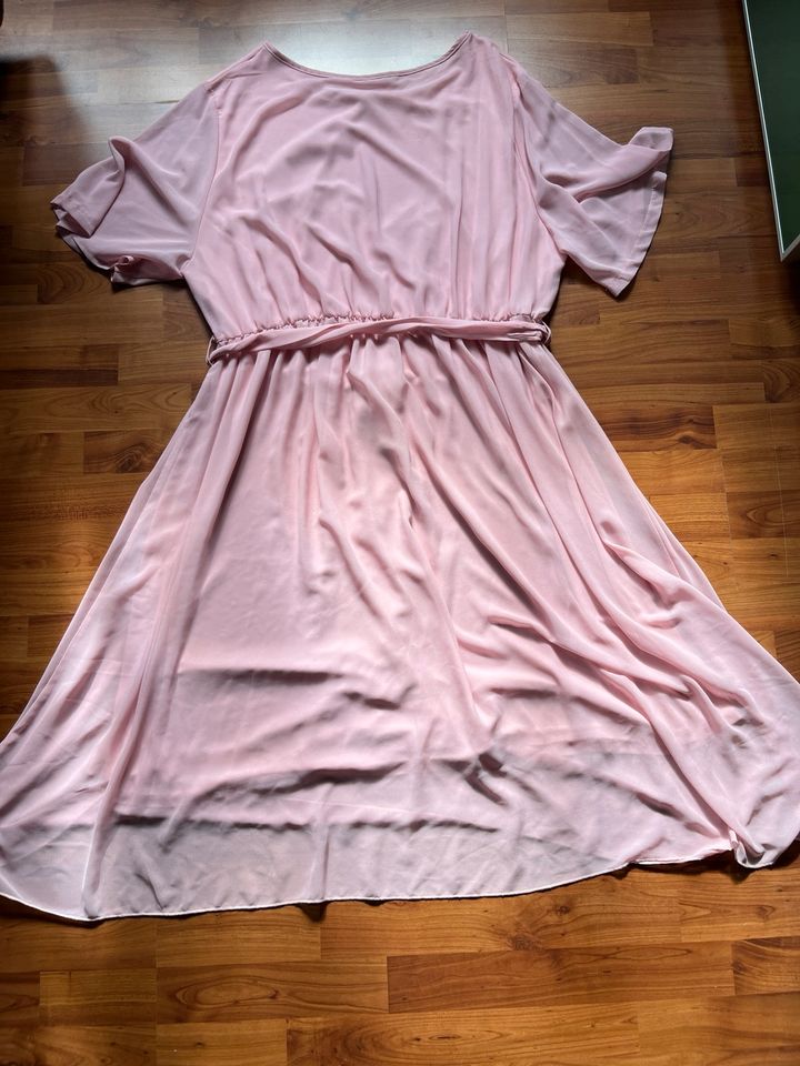 Schönes Sommerkleid in Rosa Größe 50 Neu in Mönchengladbach