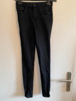 Neue High Waist Jeans schwarz Fishbone Gr.27 Schleswig-Holstein - Lübeck Vorschau