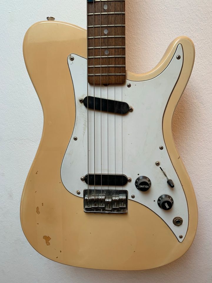 Fender Bullet  Deluxe E Gitarre Telecaster Style Vintage 1980- in Mönchengladbach