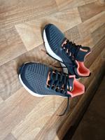 Laufschuhe, Sportschule *neu* Berlin - Biesdorf Vorschau