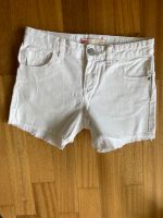 Levi’s, weiße destroyed Jeansshorts, Gr. 10, top Zustand Rheinland-Pfalz - Leubsdorf Rhein Vorschau