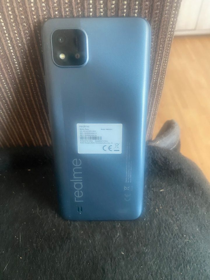 Mobile Phone von realme in Postbauer-Heng