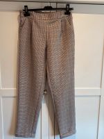 Neu Primark-stylische angesagte Stoffhose-Gr. 38-schwarz beige Hessen - Erbach Vorschau