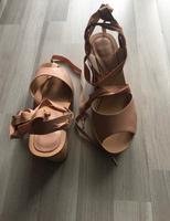 Ledersandalen, schwarz u. beige, beide 30€ Bayern - Röthenbach Vorschau
