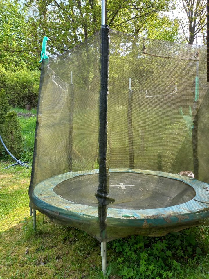 Trampolin für den Garten in Selters