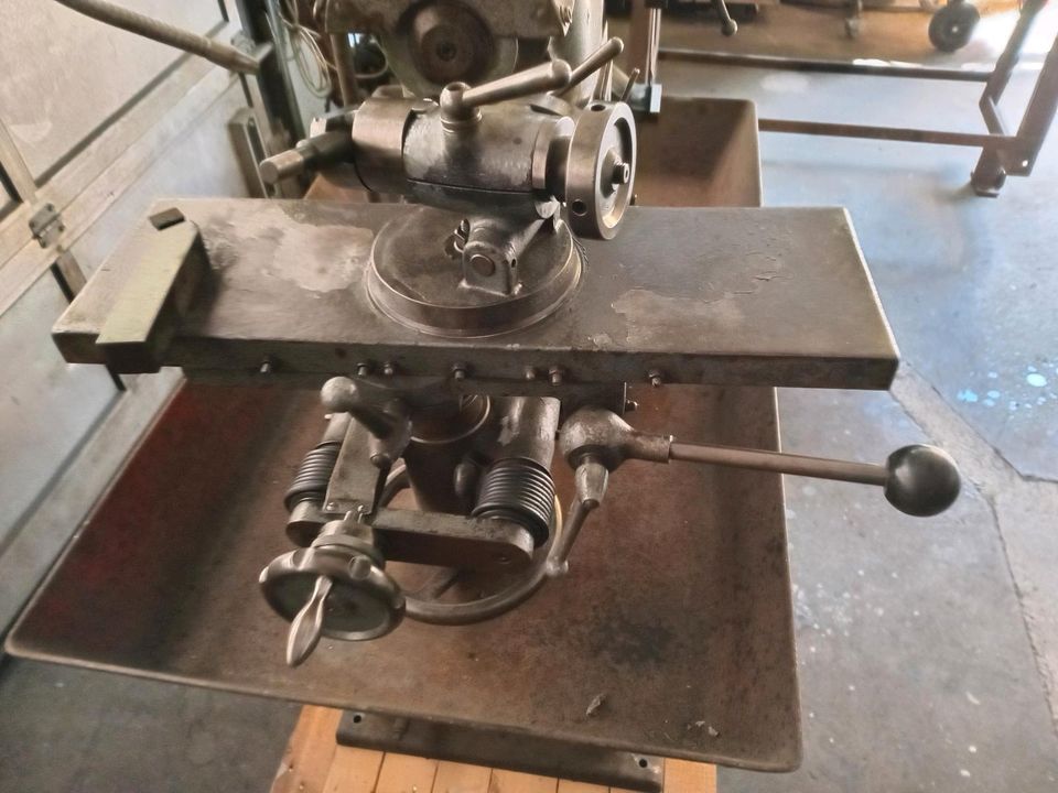 Maschinenwerkzeug Schleifmaschine Bohrerschleifmaschine Drehbankw in Passau