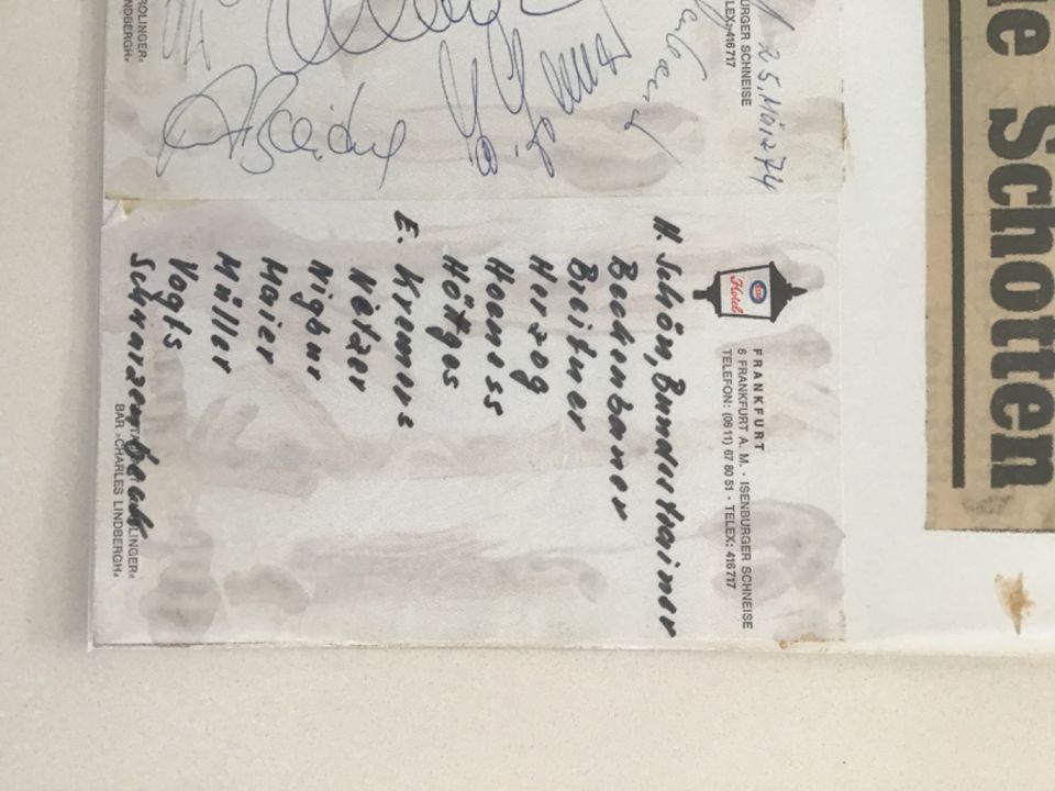 Autogramme deutsche Weltmeistermannschaft 1974 in Pirmasens