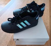 Stecker Gr.38 Adidas Neu Nordrhein-Westfalen - Warstein Vorschau