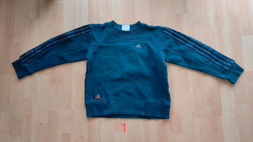 Shirts Pullover Adidas Gr. 140 blau in Chieming