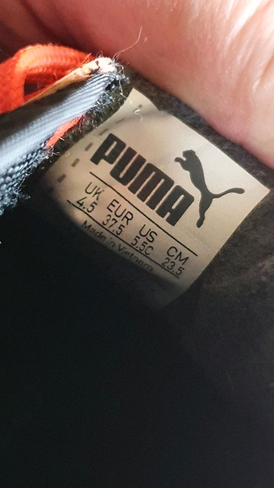 Puma Fußballschuhe, Gr. 37,5 ☆ neuwertig in Torgelow