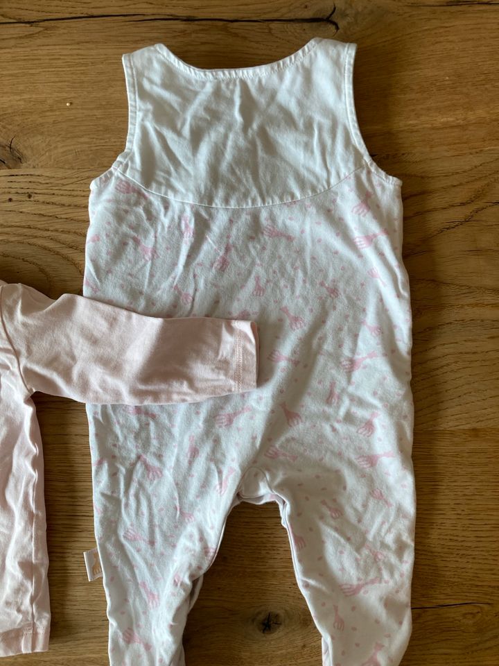 Sophie la girafe Strampler Set Oberteil Hose pink weiß in Veitsbronn