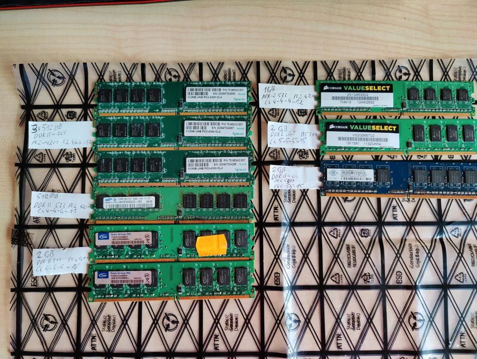 DDR2 RAM Konvolut V2 (512-2048 MB) - 11 Riegel in Trittenheim