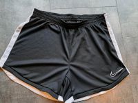 Laufshorts Nike Gr M Niedersachsen - Ahlerstedt Vorschau