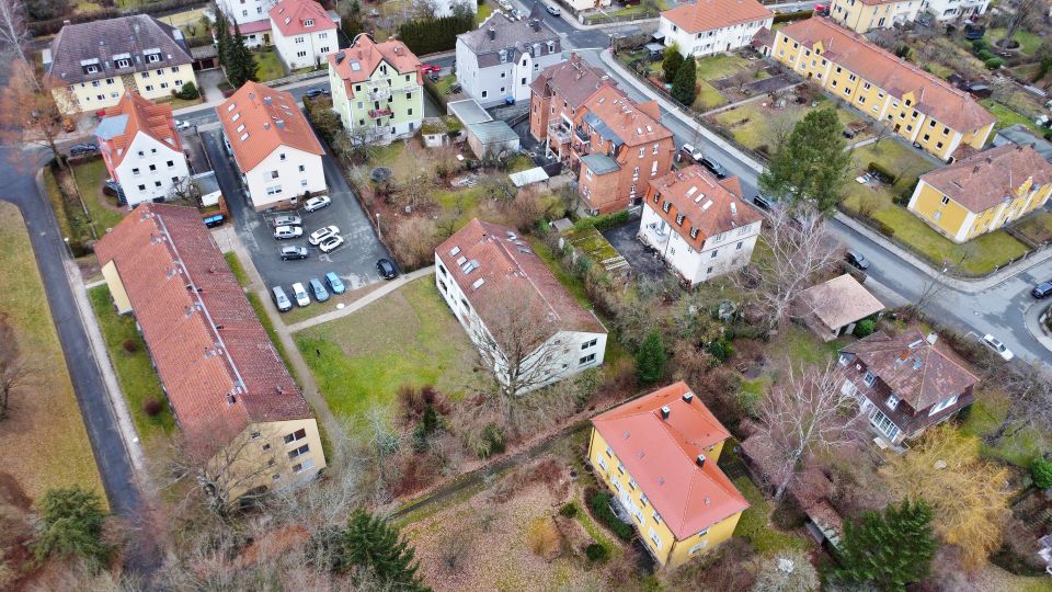 Sofort frei, bis zu 5,5 % Rendite, frisch & hochwertig saniert - DIE Wohnung in Hofgartennähe!! in Bayreuth