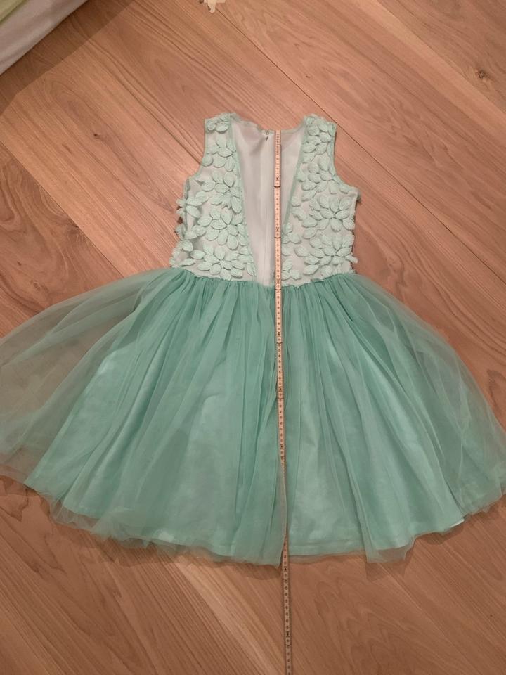 Mädchenkleid Festkleid Fasching Eisprinzessin Elsa Gr. 134 - 146 in Hamburg