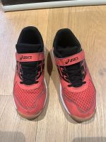 ASICS Sneakers Hallenschuhe Gr. 33,5 Nordrhein-Westfalen - Neuss Vorschau