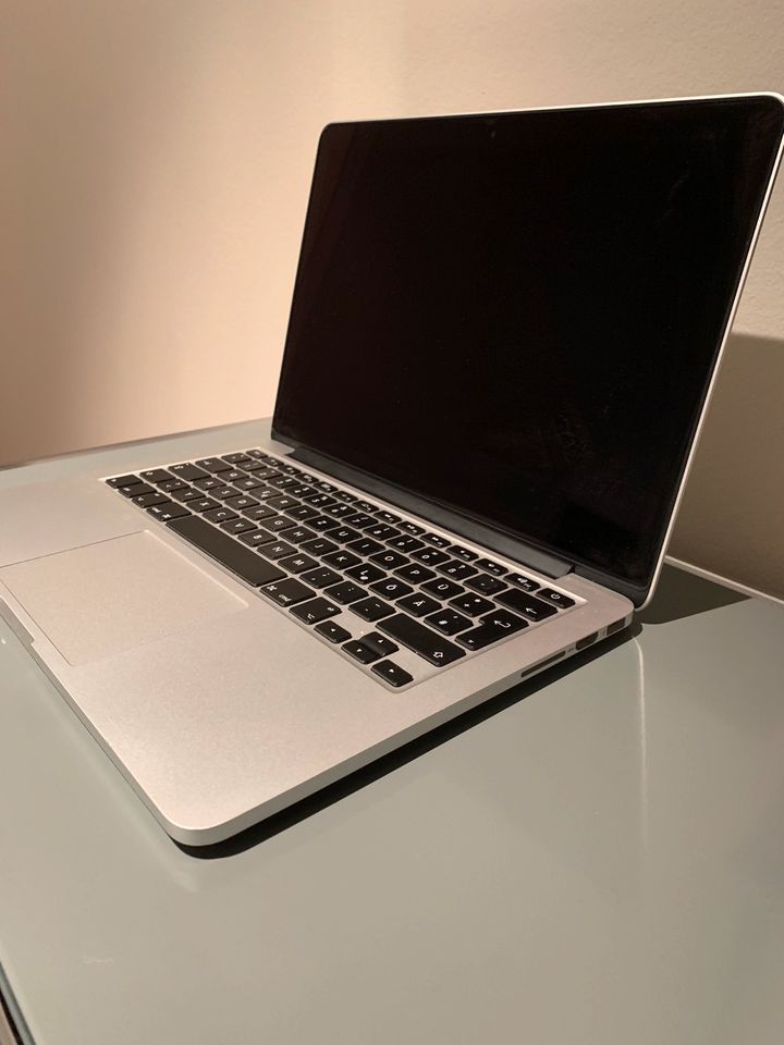 Mac Book Pro 2016 13“ & Tastatur & Apple MagicMouse in Konstanz