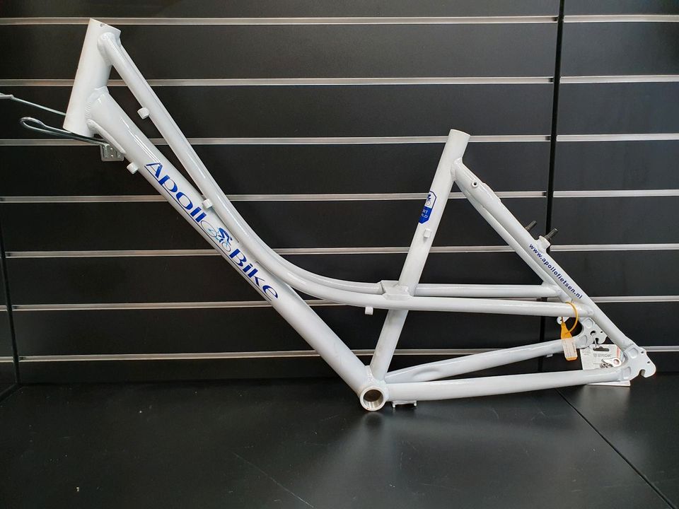 Apollo Bike Rahmen 45 cm weiß in München