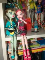 Monster High Ever After High Puppen Kiel - Mitte Vorschau