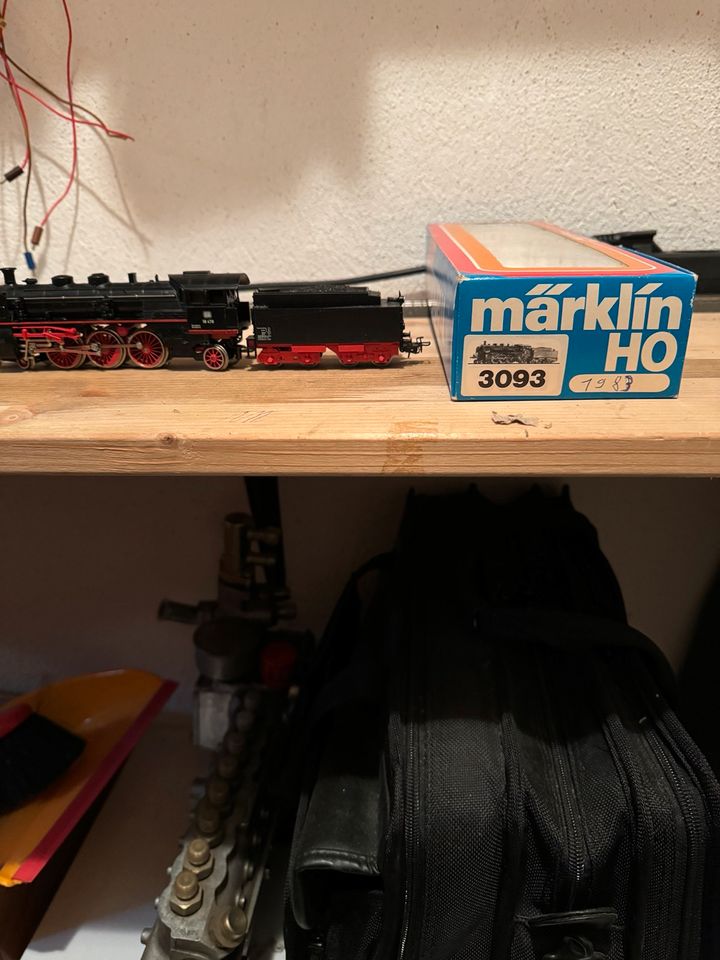 Märklin 3093 H0 BR18 in OVP Schnellzug-Schlepptender-Lokomotive in Frankfurt am Main