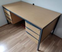 RÖSCH Schreibtisch massiv mit 6 Schubladen abschließbar Baden-Württemberg - Schelklingen Vorschau