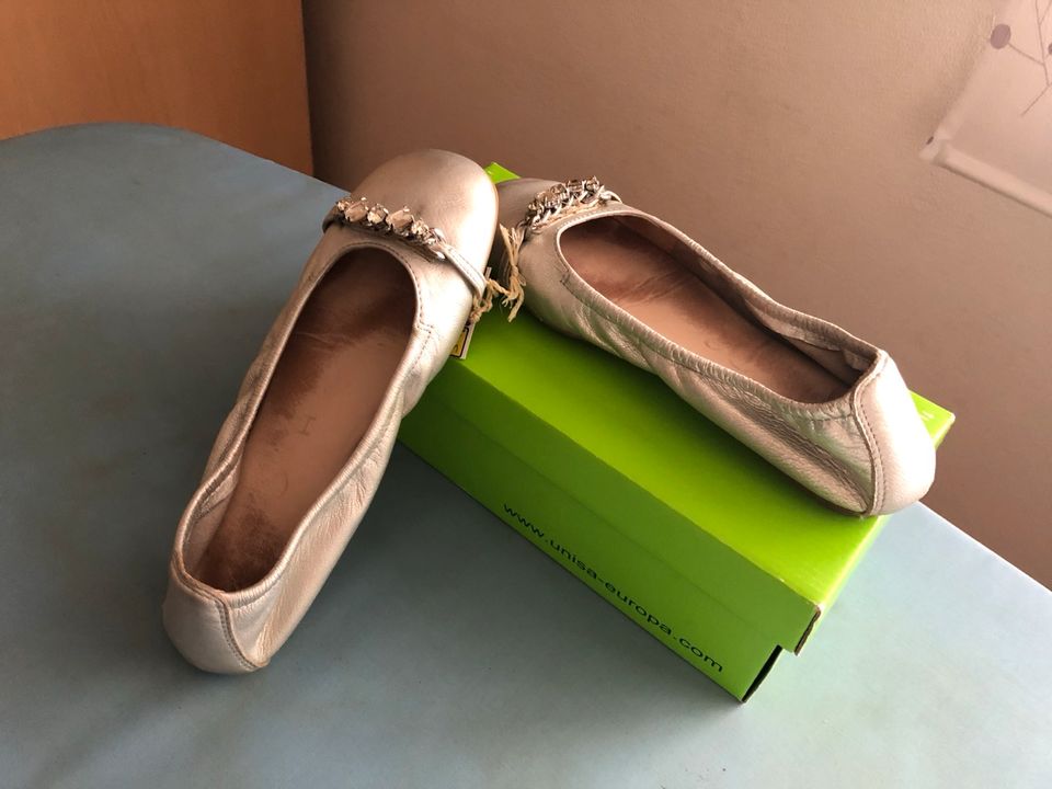 Ballerina Gr 34 Unisa echt Leder silber Kommunion Hochzeit in Deggendorf