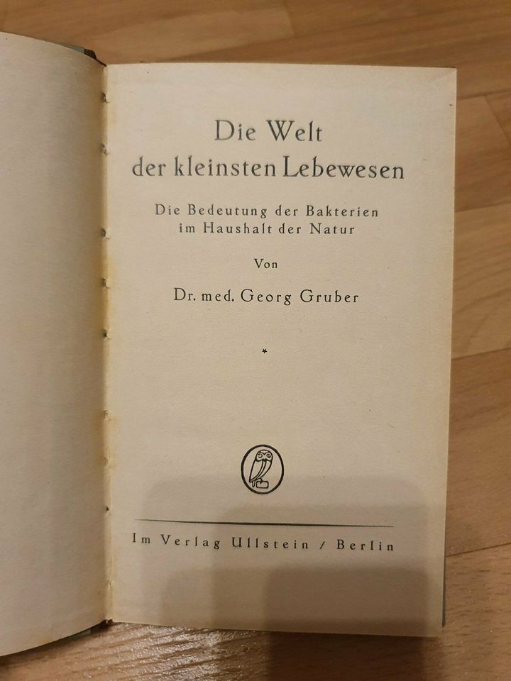 Buch Georg Gruber Die Welt der kleinsten Lebewesen 1927 in Halle